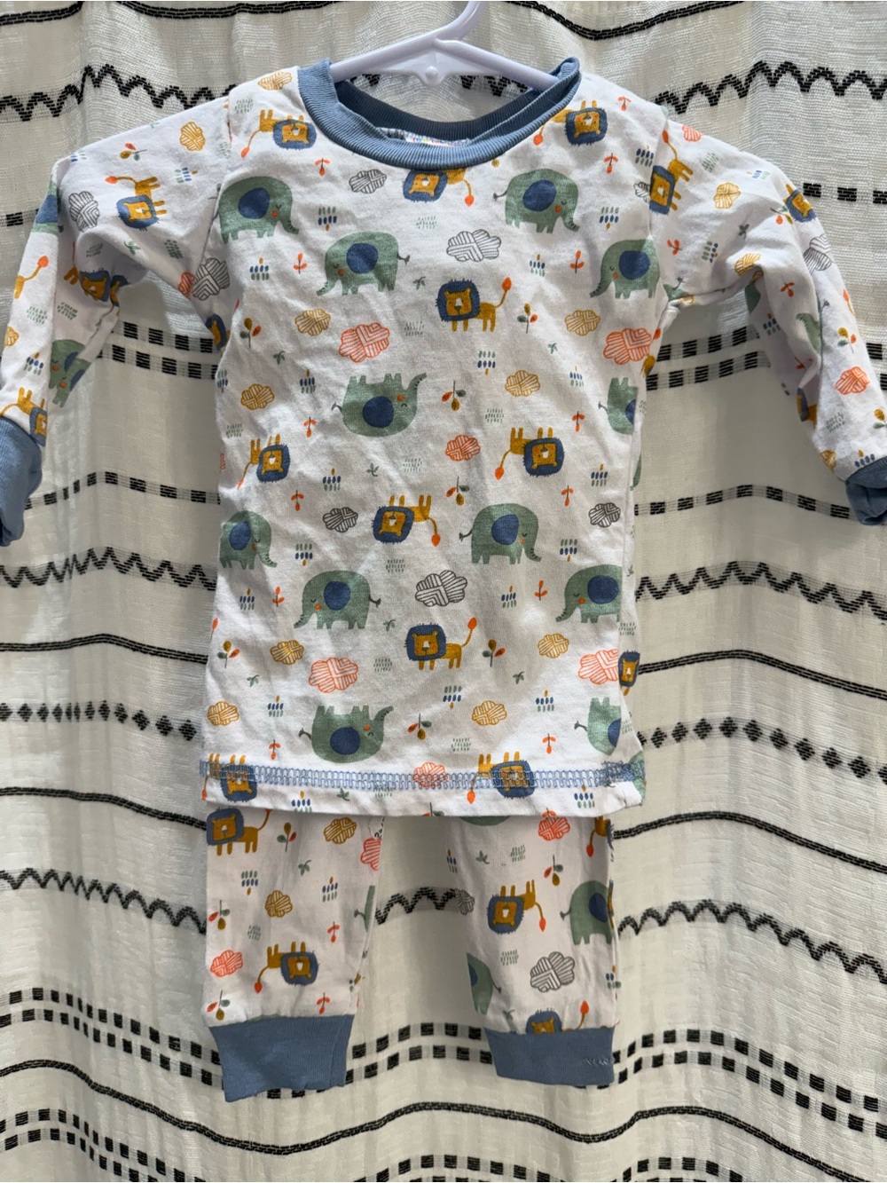 Swiggles White Kids Pajama Set with Blue, Green, Orange and Yellow Animal Print